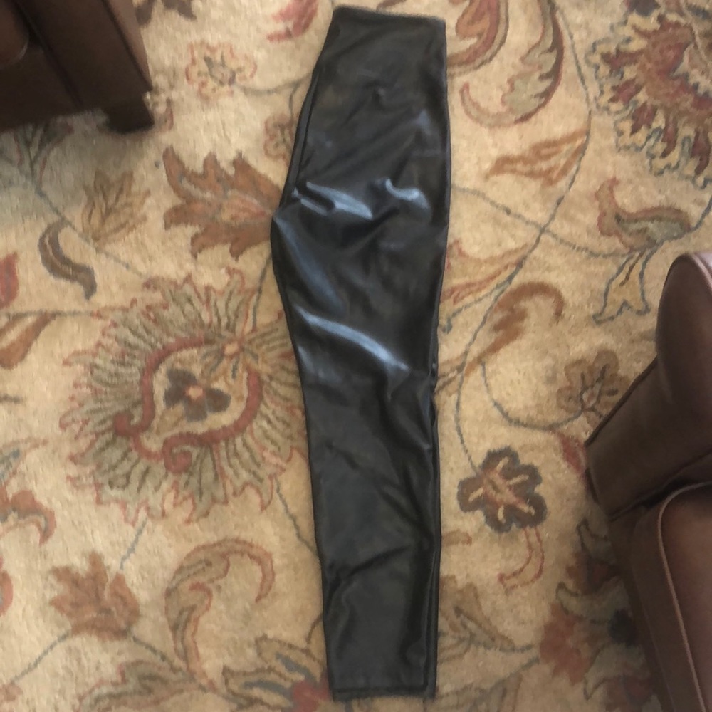 Faux leather black leggings high waist  generous size S